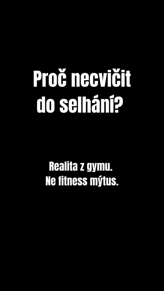 „PROČ NECVIČIT DO SELHÁNÍ?“
Dneska si rozstřelíme jeden fitness mýtus.
Cvičení do úplného vyčerpání totiž neznamená lepší výsledky.
Znamená častěji přetížení, horší regeneraci – a v lepším případě stagnaci.

Co na to říká věda?
	•	Hypertrofie? Funguje i bez selhání – pokud máš objem, napětí a systém.
	•	Síla? Roste líp, když cvičíš s rezervou.
	•	Výbušnost? Jakmile ztratíš rychlost, netrénuješ výbušnost, ale pomalost.

Jak to děláme v programu Total Recharge?
Netlačíme lidi na krev. Tlačíme je k výkonu. Chytrým silovým tréninkem, který respektuje tělo i hlavu.

Trénuj chytře. Ne tvrdohlavě.

#respektgym #totalrecharge #treninkdoselhani #sila #siloveprogramy #strongfirst #neprepalto #vedomysystem #trenujchytre